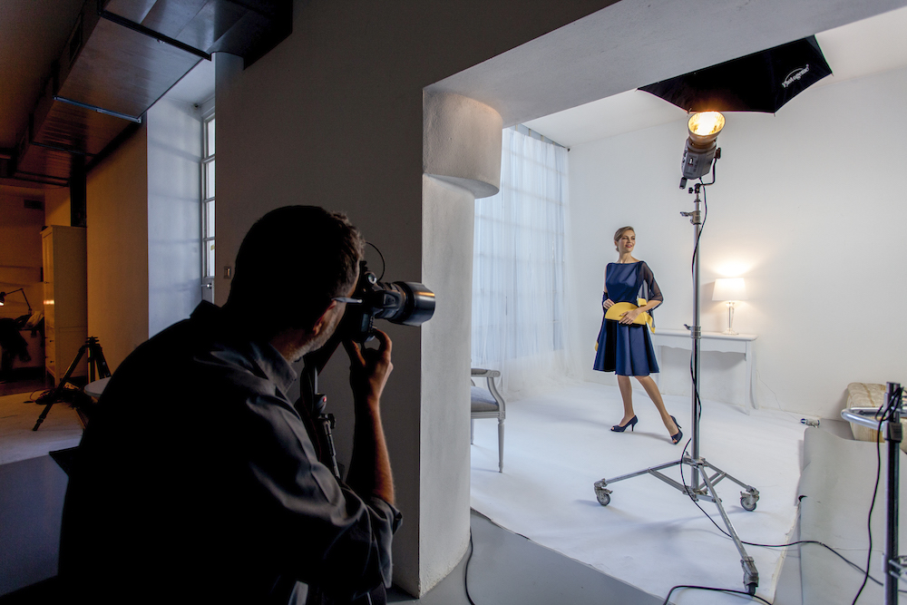 Backstage Shooting progetto Rovi Sartoria – Il Tuo Content Creator Backstage Shooting progetto Rovi Sartoria - Il Tuo Content Creator